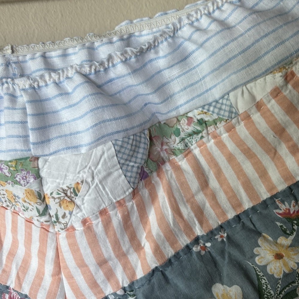 Upcycle quilted two piece short set crop top handmade - Picture 6 of 7